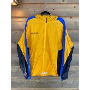Columbia yellow and black full zip hooded packable windbreaker jacket